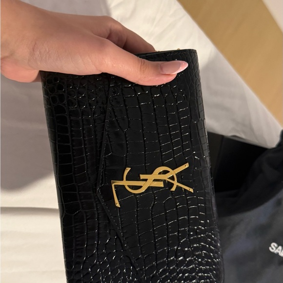 Saint Laurent Black Croc-Embossed Clutch with Gold Chain - Picture 6 of 12
